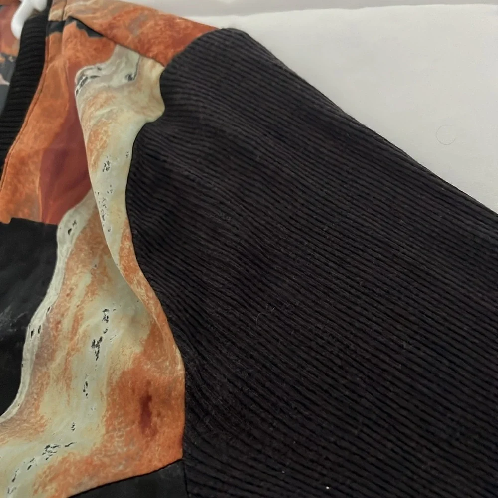 Simply Vera Wang Assimetrical long sleeve top